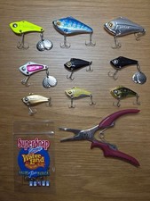 Watersonic ibration Lure 9-Piece Set with Pliers and Snaps