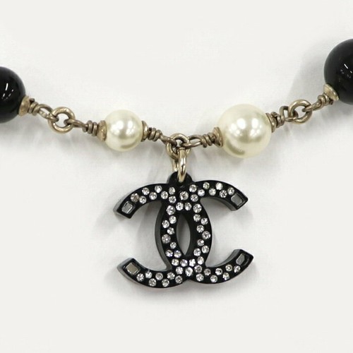 CHANEL 09P COCO Mark White X Black 