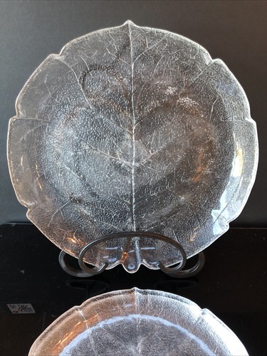 4-11” Clear Glass Aspen Leaf Arcoroc France Buffet Dinner Serving Plates - Picture 3 of 4
