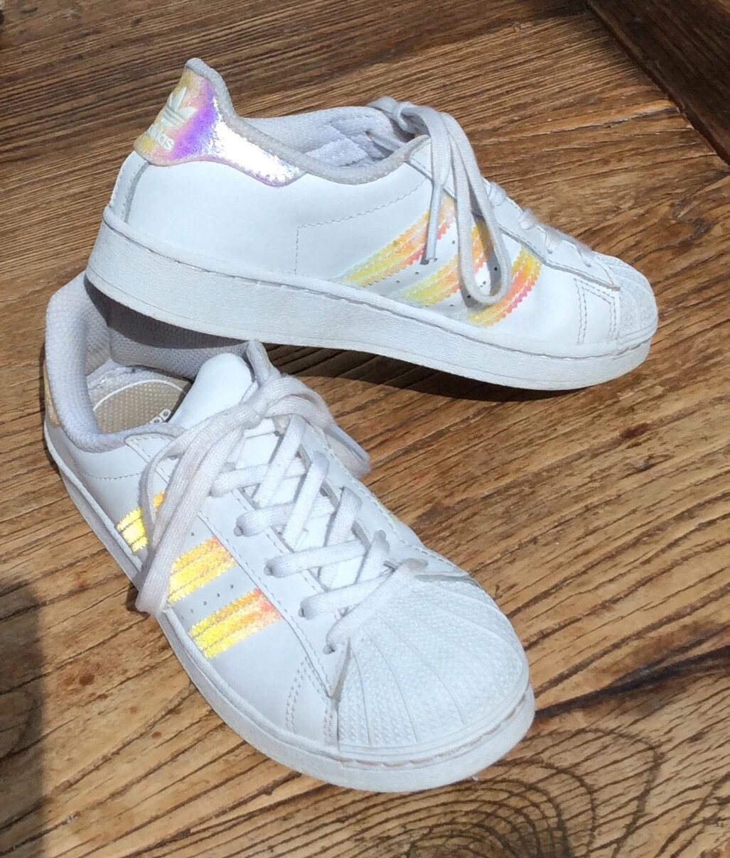 Scarpe da ginnastica bambina Junior bianche Adidas Superstar UK 13 ottime condizioni