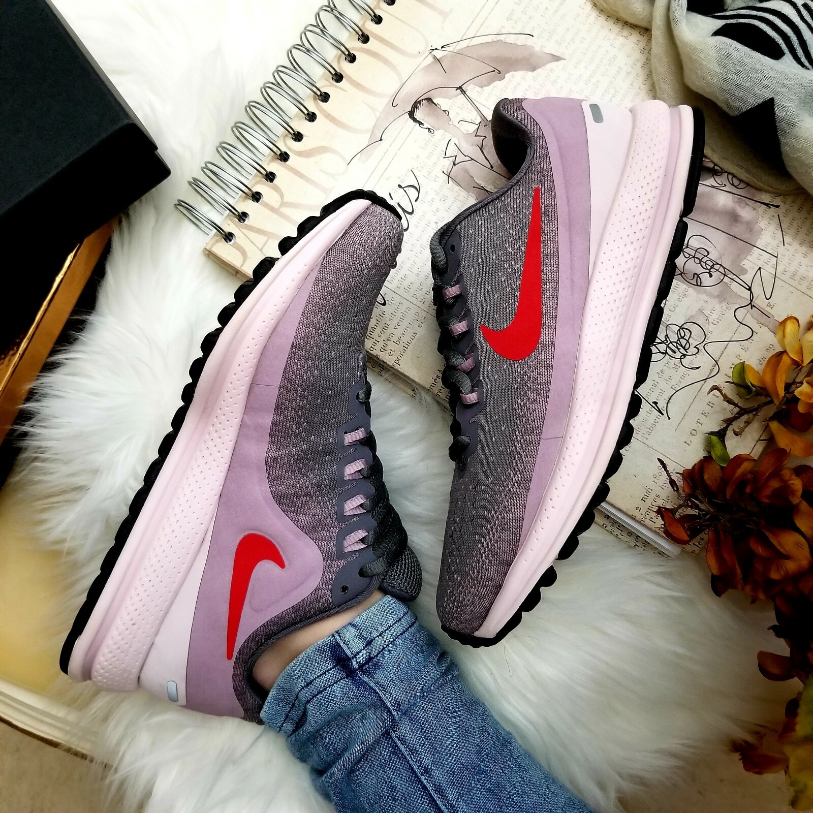 womens size 13 nike running shoes