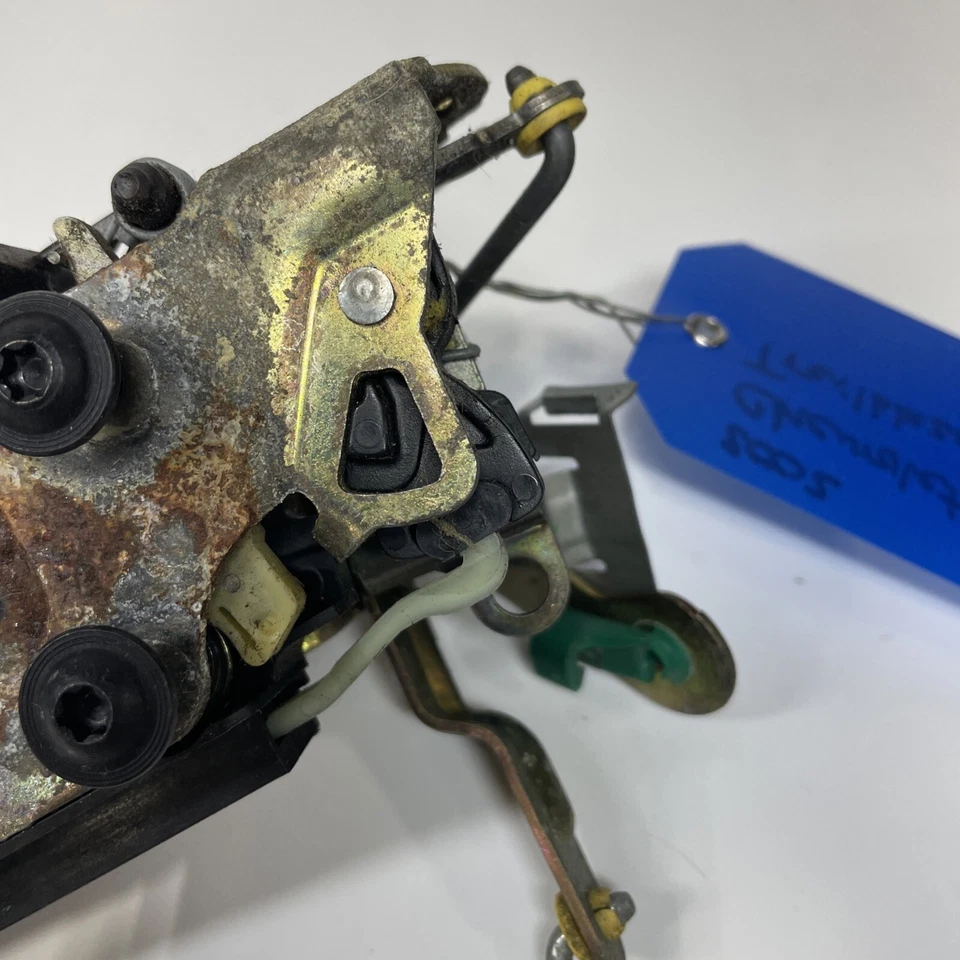 Actuador de liberación de cerradura de puerta con pestillo de puerta trasera Buick Rainier 2004 fabricante de equipos originales 4,2 L Foto 4 de 4