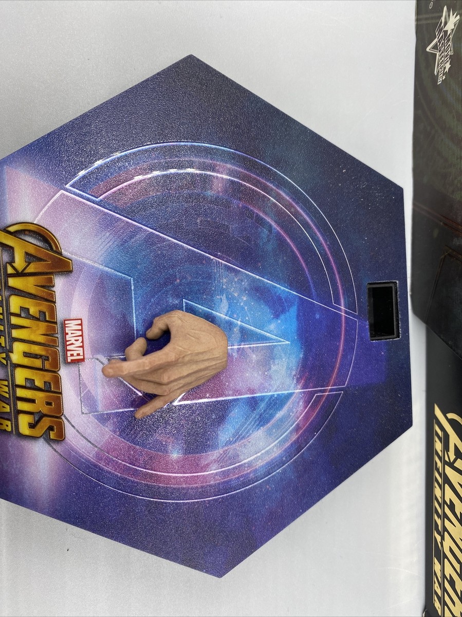 Hot Toys MMS484 Infinity War - Doctor Strange Left Hand Only Hot Toys MMS484 Infinity War - Doctor Strange Left Hand Only