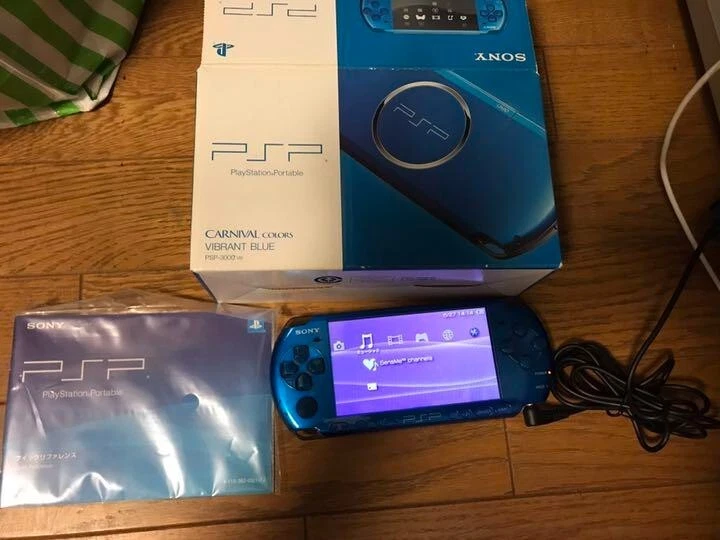 Sony PSP-3000 PlayStation Portable VB w/Box w/ battery, memory card