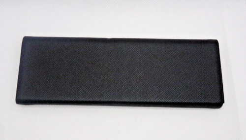 Black Triangular Folding Collapsible Hard Case for Glasses ~ by Karen Kane - Afbeelding 2 van 7