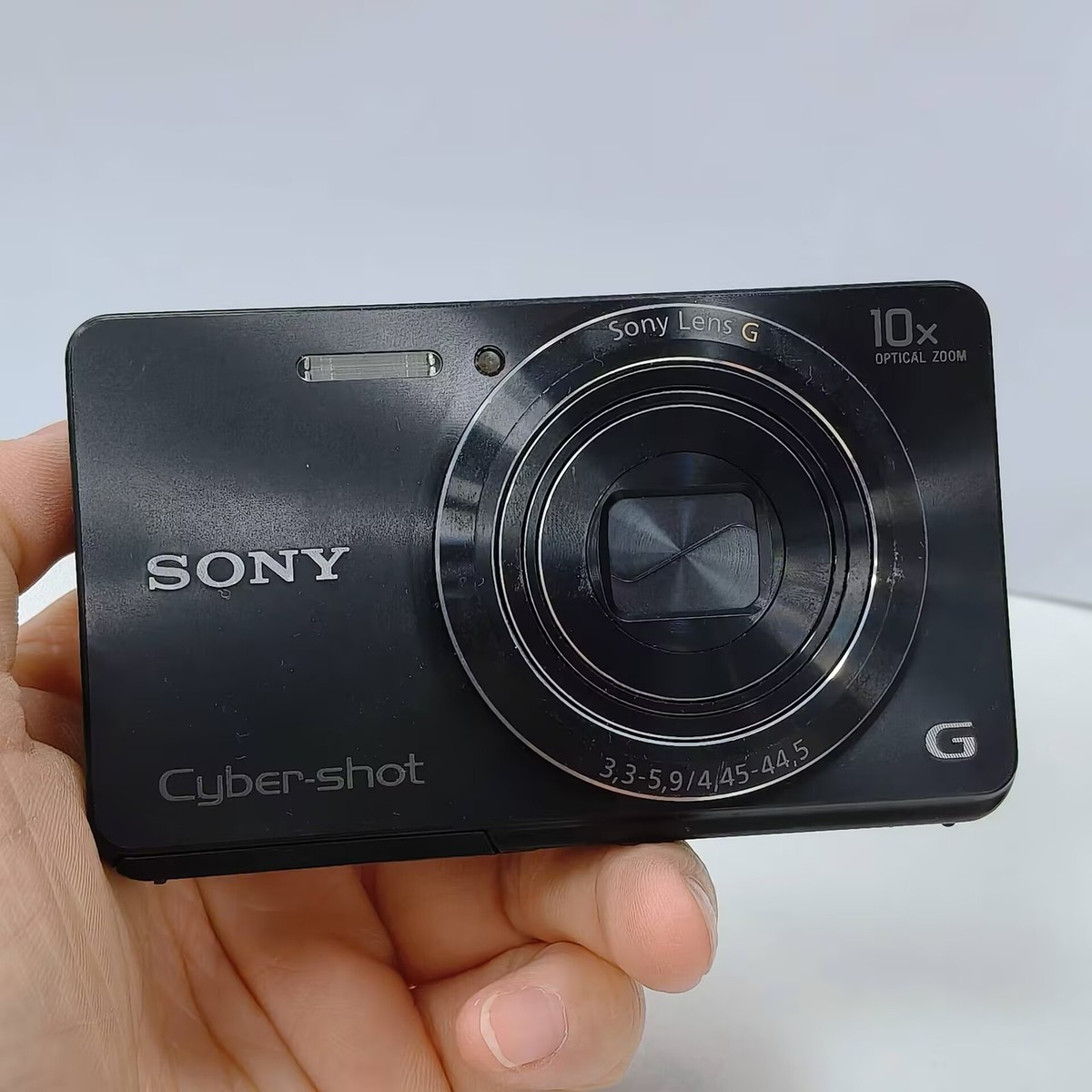 Sony Cyber-shot DSC-W690 16.1MP CCD Digital Camera 10x Zoom Black