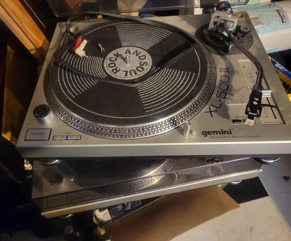 A SET (TWO) Gemini XL-500 II Professional  DJ TurntableS WITH 2 CARTRIDGES! - Image 2 of 2