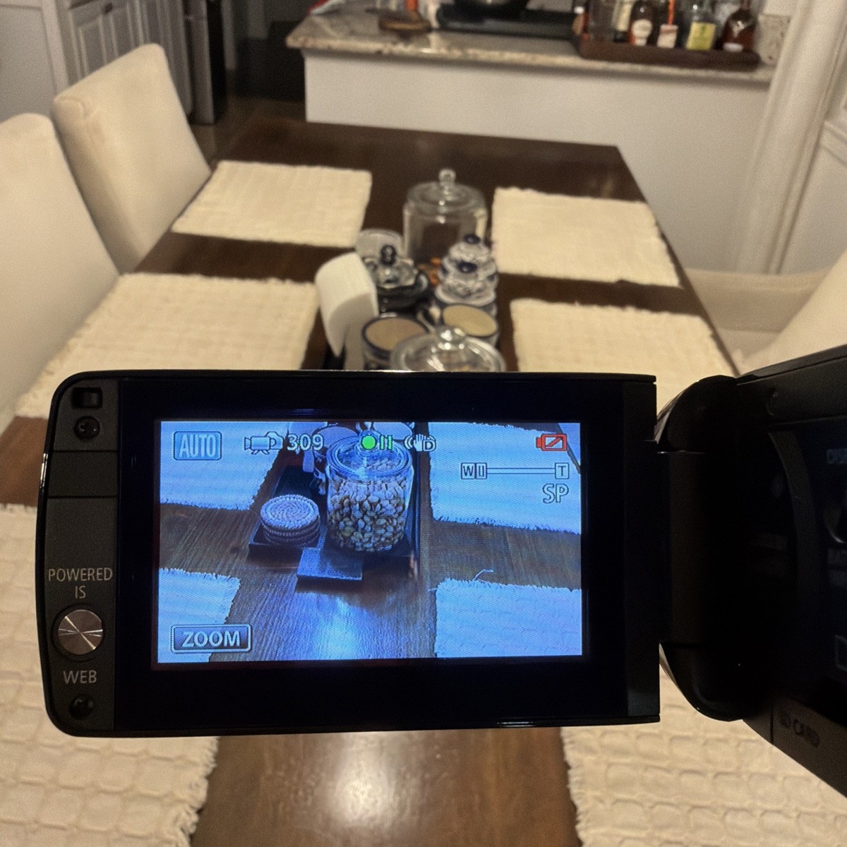 Canon　iVIS HF M31 CANON Vixia HF M31 Full HD-15X Optical Zoom - Free Shipping Tested