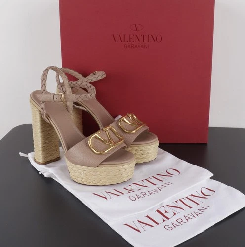 Valentino Garavani EU38 US7 Gold VLogo Rose Leather Raffia Platform Heel Sandals