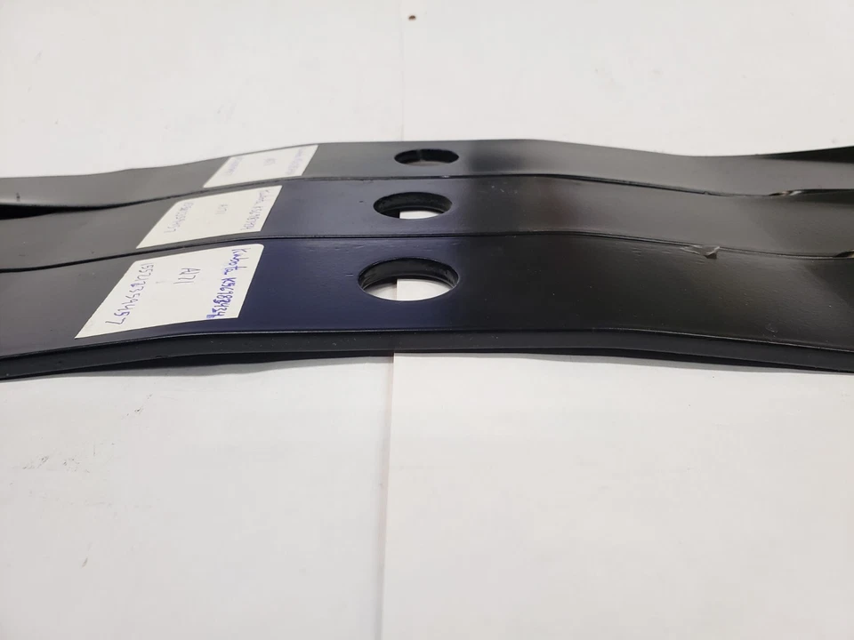 Qty/3 24 1/2" Genuine Kubota K5698-3434 Lawn Mower Blade 72" Cut - Image 3 of 4