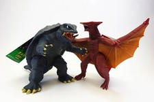 GAMERA  GYAOS 1995 Movie Monster Series Sofvi Figure Set BANDAI JAPAN