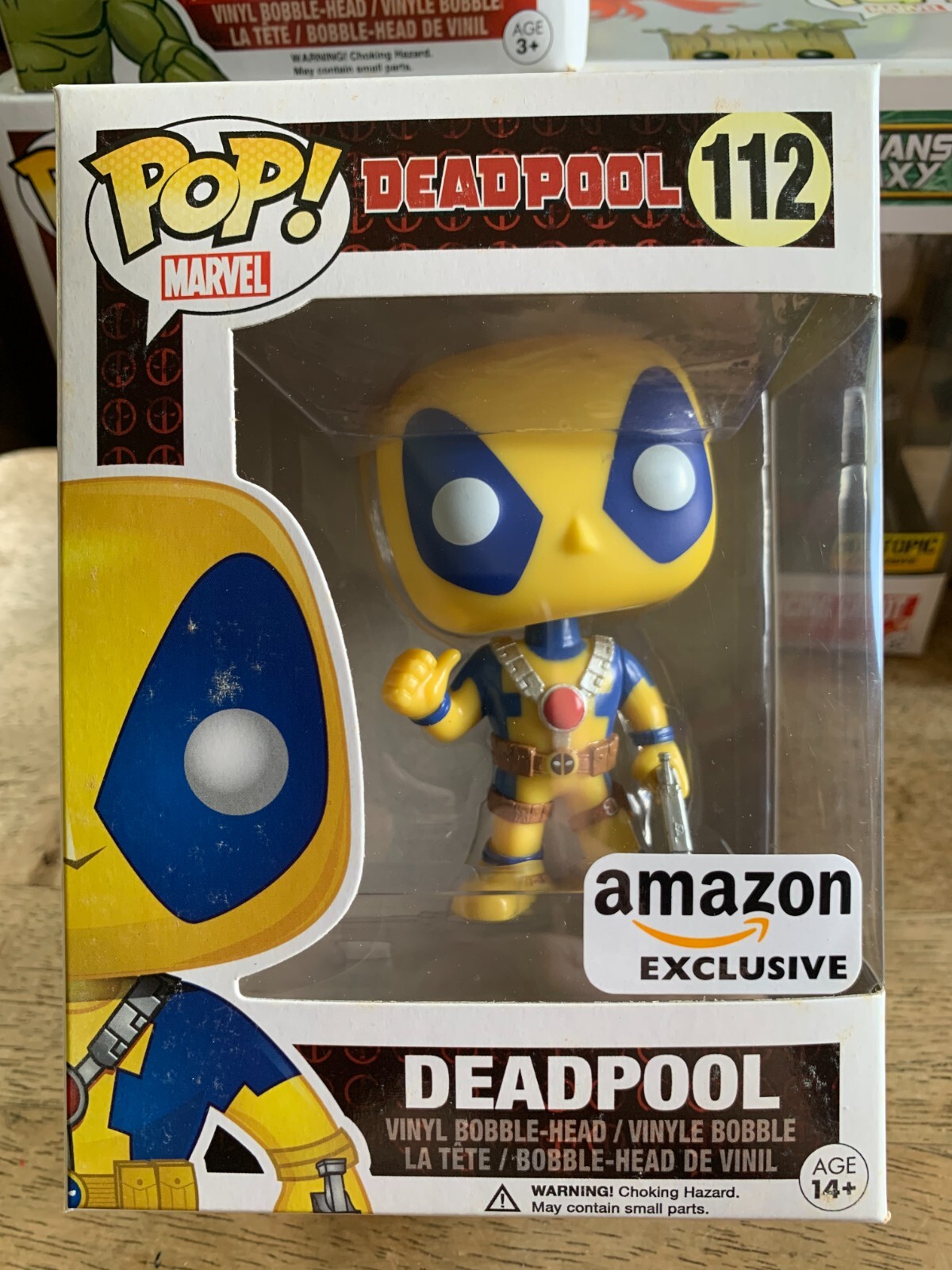 Funko Pop Marvel Yellow Deadpool Thumbs Up ! Amazon Exclusive! Free Protector