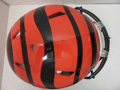 Casco de velocidad auténtico de tamaño completo firmado por Joe Burrow Bengals fanáticos certificado de autenticidad nuevo como nuevo - Imagen 6 de 13