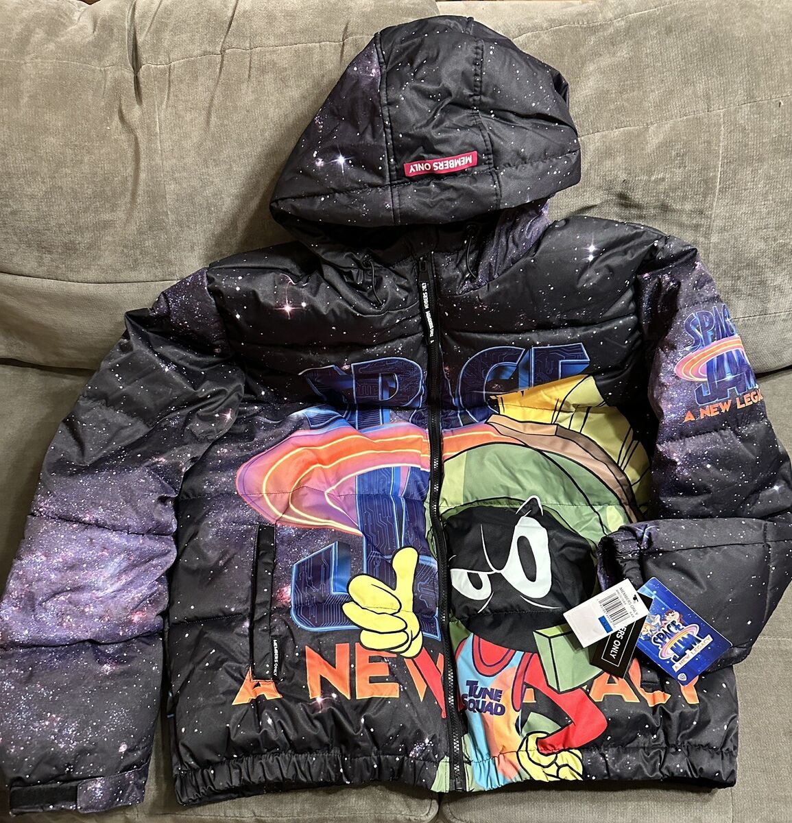 SPACE JAM A NEW LEGACY　レディス2XL　グレー　USA古着 Space Jam New Legacy Members Only Puffer Coat NWT SZ XL