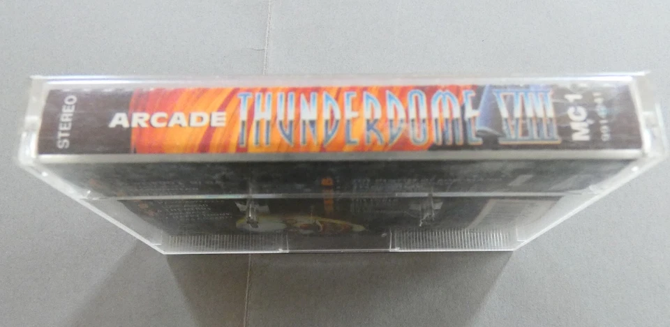 RARE K7 CASSETTE AUDIO TAPE THUNDERDOME VIII VOULUME 8 HARDCORE - Photo 4/4