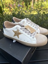 NIB SHU SHOP PAMELA Youth Girls Sneakers SIZE: 4M Big Kid White