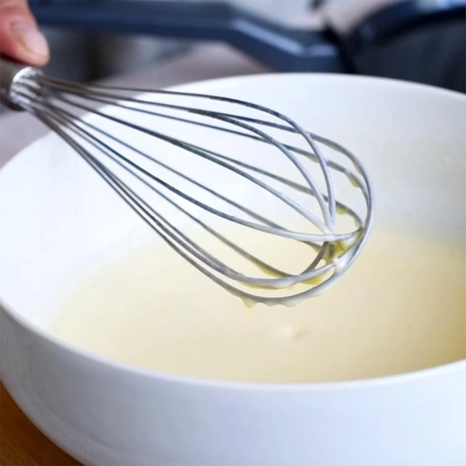 Fackelmann Frusta da Cucina Acciaio Inossidabile Argento 28 x 6 x 6 cm - Immagine 2 di 4