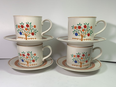 4 Vintage Hearthside MUSEUM COLLECTION EDEN Coffee Cups and Saucers 3'' Tall