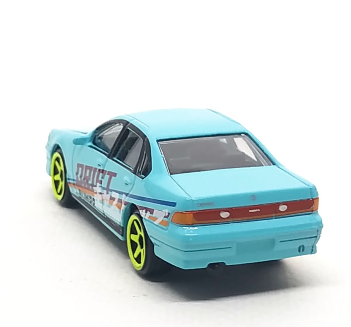 Majorette Nissan Cefiro A31 Castheads Series - Light Blue 1 Majorette Nissan Cefiro A31 Castheads Series - Light Blue 1