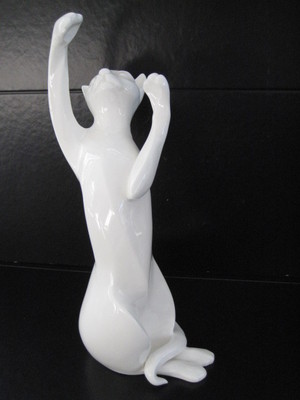ROYAL DOULTON ENGLAND BILDER DER NATUR SCHATTENSPIEL KATZE HN 3526 WEISSER KNOCHEN PININA