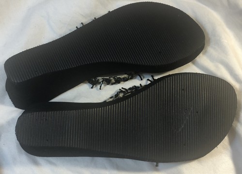 AK Anne Klein Womens Size 8.5M Black Animal Print/Fringe Thong Sandals - Picture 6 of 7