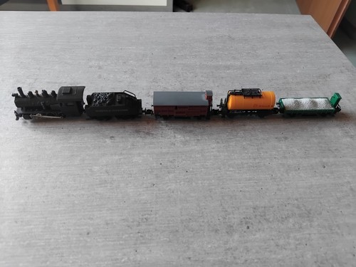 Arnold 0226 Dampflok Mit Tender Norfolk Western Schwarz Und 3 Güterwagen | Condition: Gebraucht