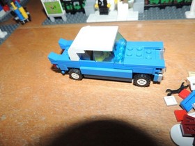 2007 Lego 10184 Town Plan 100% complete with manual & box 50th Anniversary NICE!