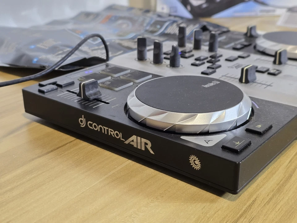 Hercules DeeJay Control Air S Series DJ Controller Double Deck Portable Decks. - Image 4 of 4