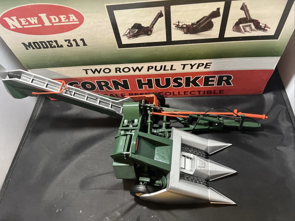 New Idea Model 311 Corn Husker SpecCast  1/16 - Image 2 of 4