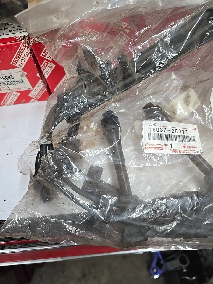 19037-20011 Juego de cables originales Toyota, juego de cables con resistente 1903720011 OEM Foto 4 de 4