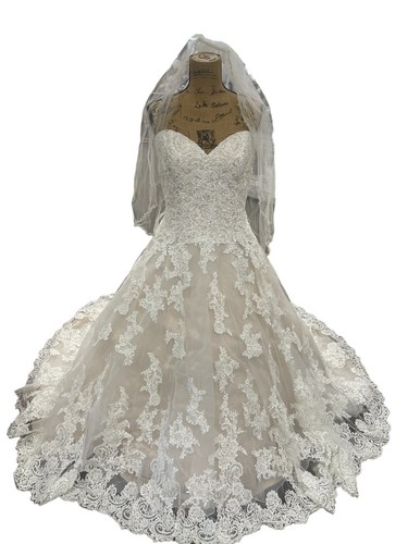David Tutera Bridal Wedding Dress Sz 18 Crystals  beading, simply amazing Ivory