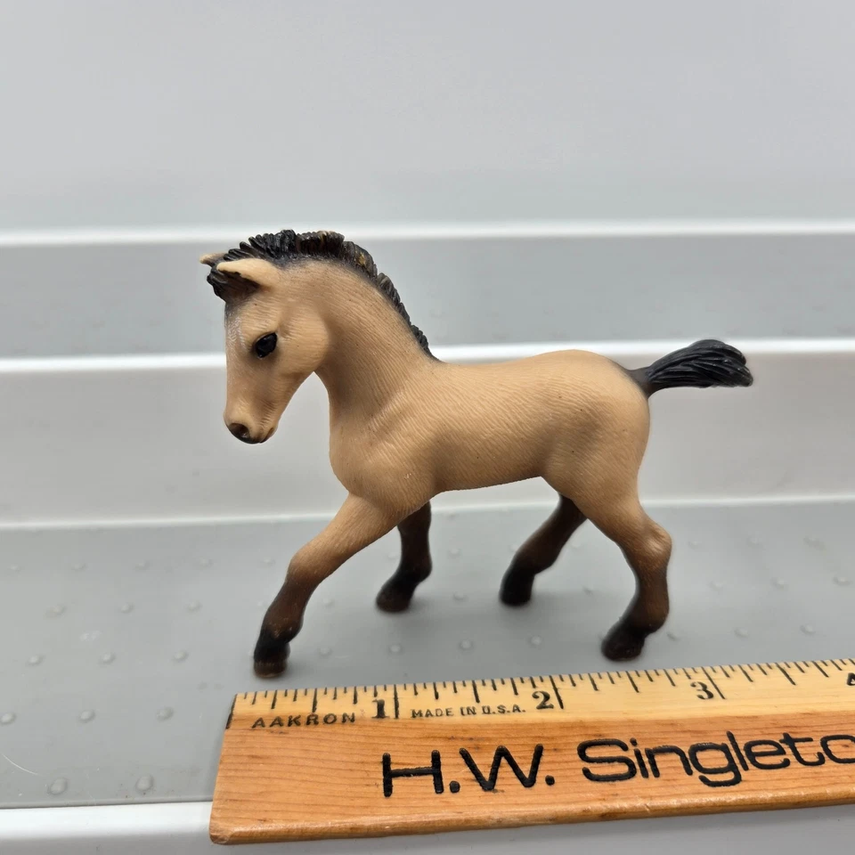 Figura de juguete Schleich 2009 Buckskin bronceado potro andaluz relleno 3" D-73527 Foto 4 de 4