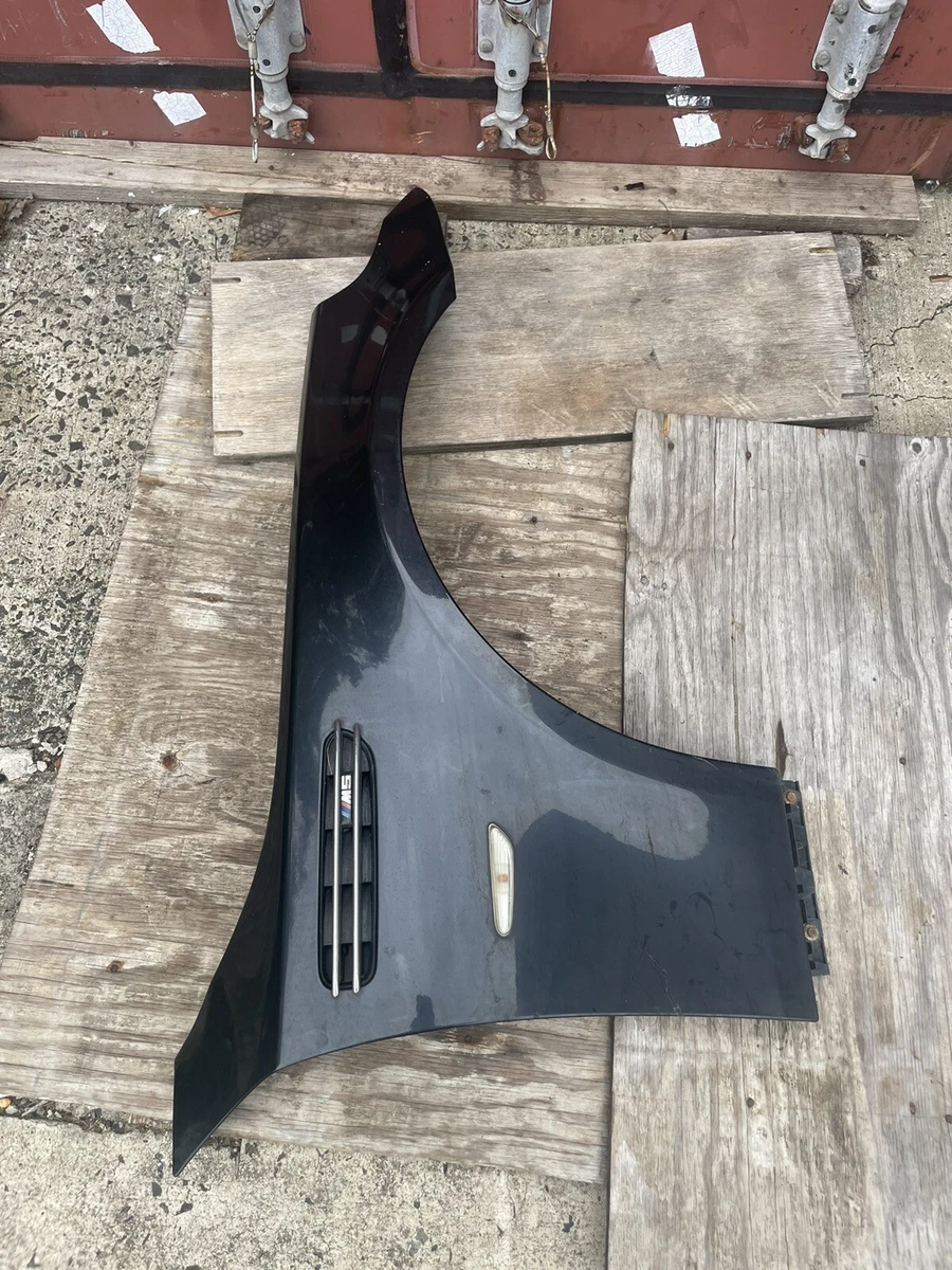 BMW E60/E61 M5 Front Right Fender Black Sapphire Metallic 