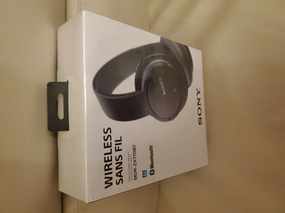 SONY Bluetooth Wireless Over-the-Ear Stereo MDR-ZX770BT Black New Sealed in Box - Image 3 of 4
