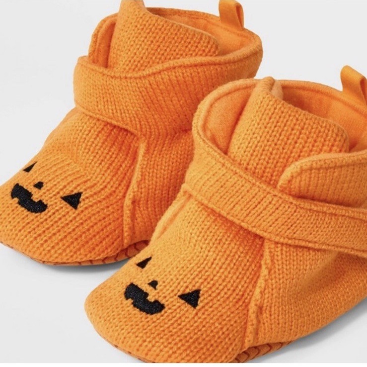 Cat & Jack Orange/Pumpkins/Halloween Baby Booties Slippers size 3-6M NEW
