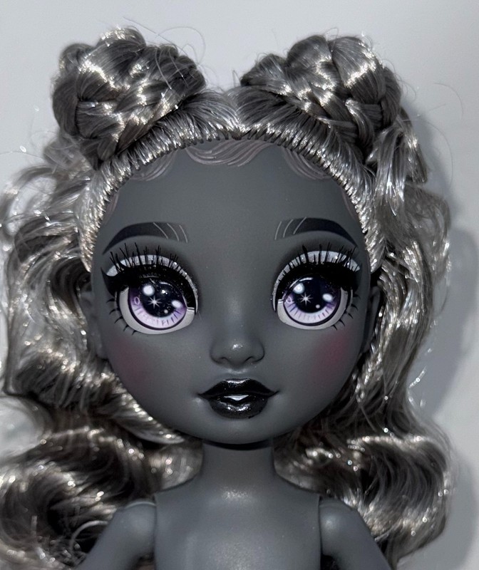 Rainbow High Special Edition Madison Twins Shadow Luna Nude Gray Fashion Doll