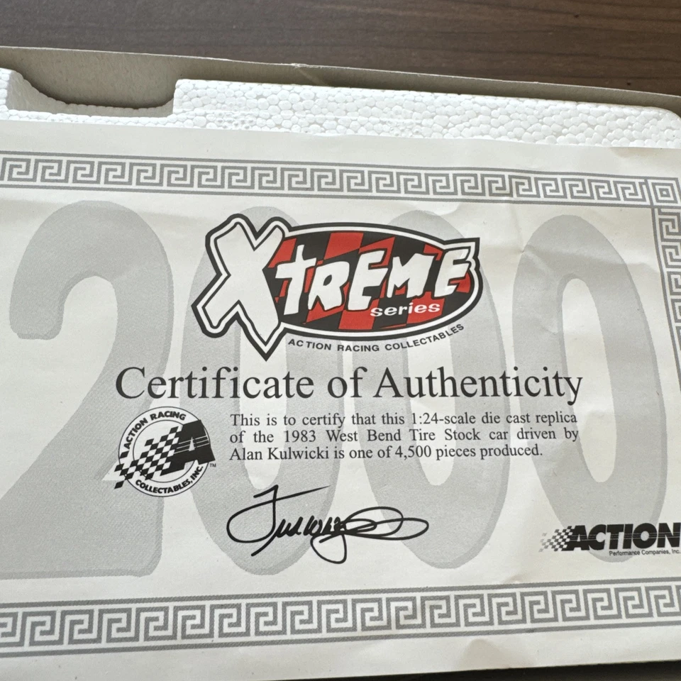 Neumático Alan Kulwick #97 West Bend 1983 1/24 Firebird Xtreme Stock Car Action Foto 3 de 4