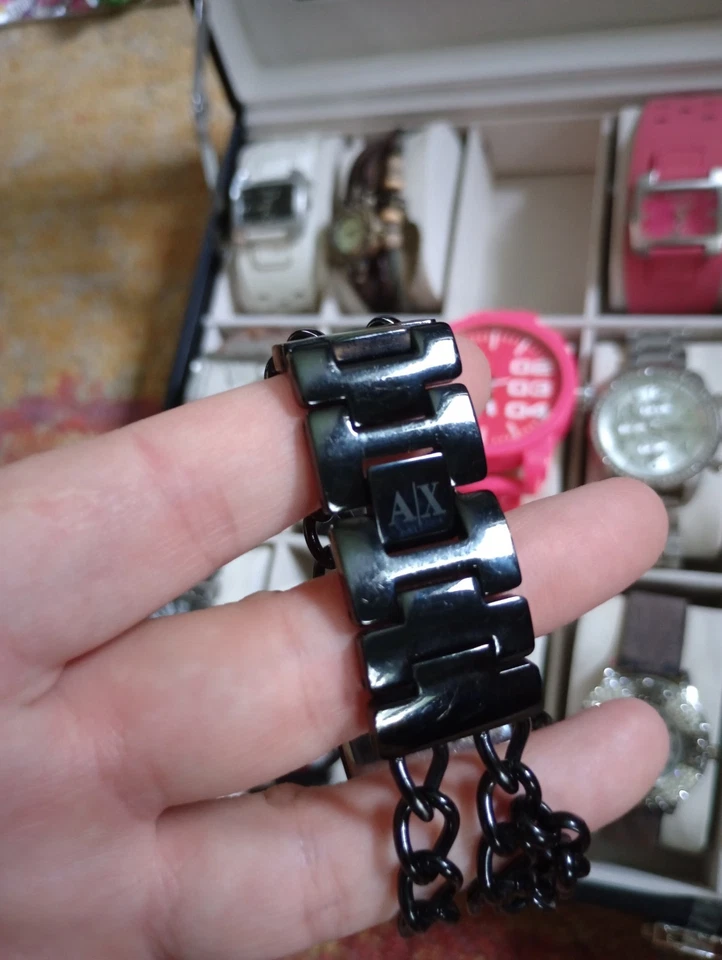 Relógio feminino Armani Exchange A|X pulseira preta corrente com tiras - Imagem 3 de 4