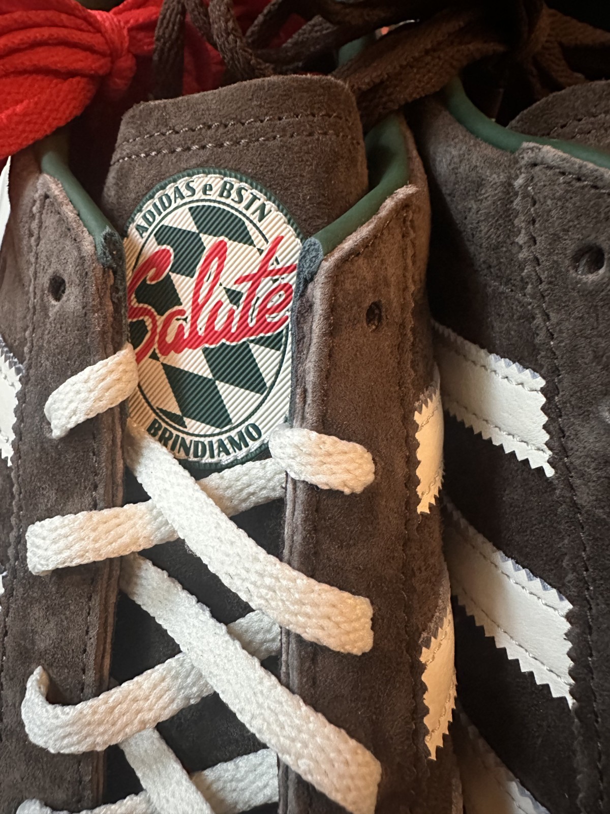 BSTN x adidas München Oktoberfest - Dust Cargo HQ0064 NEU Gr. 48 4