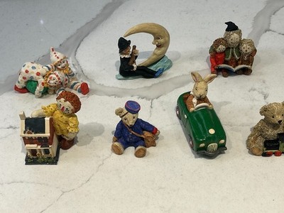 12 Vintage handgefertigte Spielfiguren aus vergangenen Tagen, 12 verschiedene Spielszenen