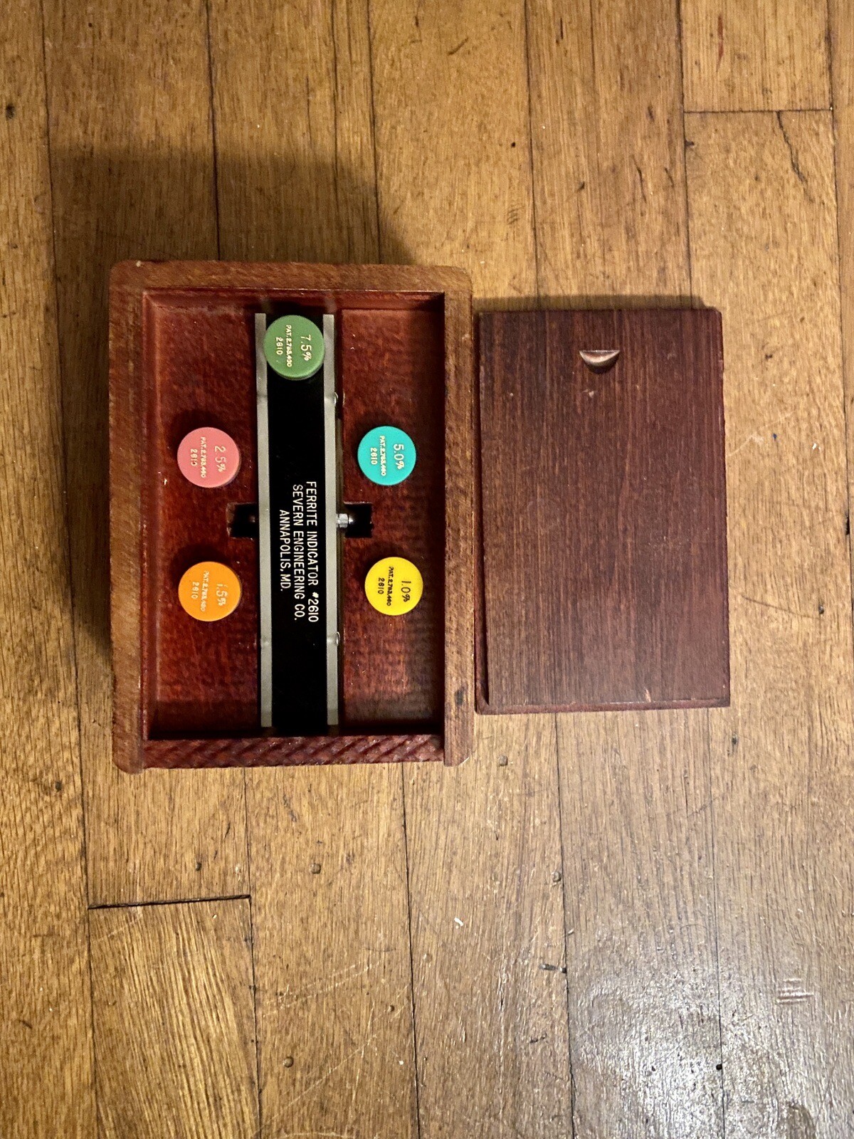 Ferrite Indicator Severn Engineering 2610 5 Inserts Antique Lab