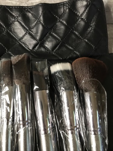 BH Cosmetics Sculpt and Blend Makeup Brushes 36 Piece Professional Set Brand New - Picture 9 of 12