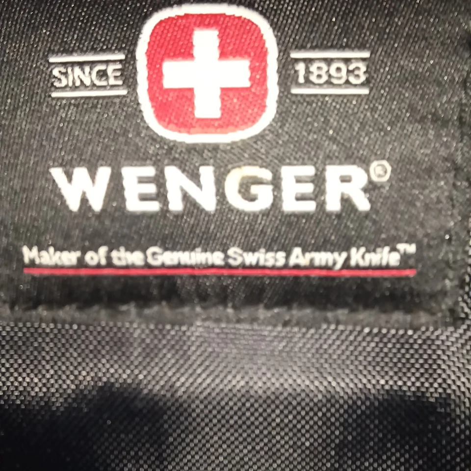 Черный и серый рюкзак WENGER SwissGear Sahara 15 дюймов для ноутбука компьютера с подкладкой - Изображение 3 из 4