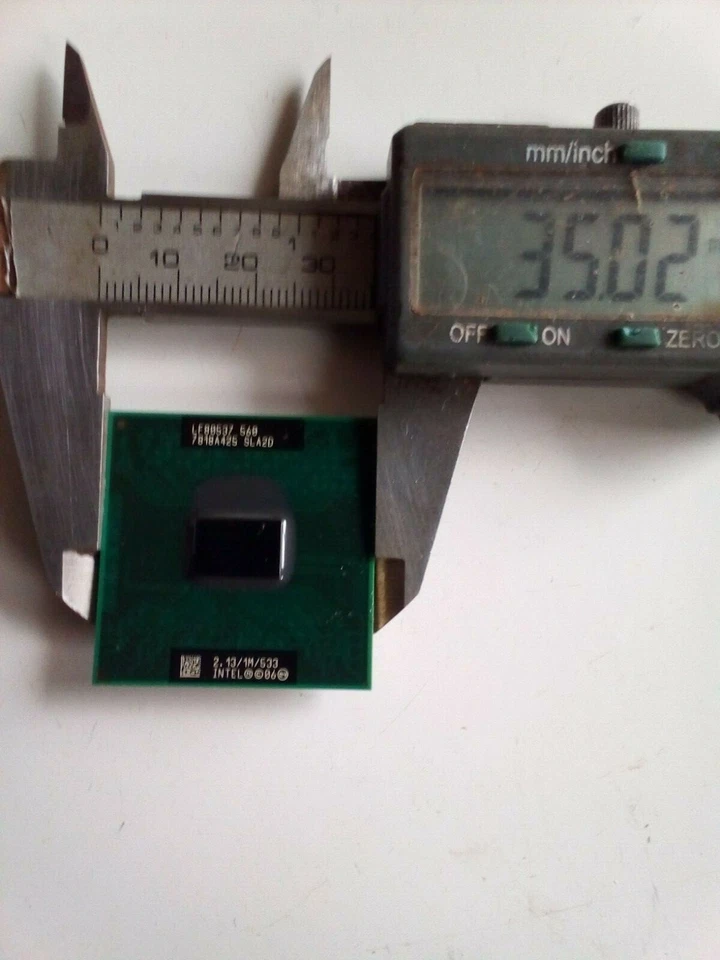 Intel Celeron 560 2.13 GHZ/ 1MB/ 533MHZ Móvil Procesador 64-bit - Imagen 3 de 3