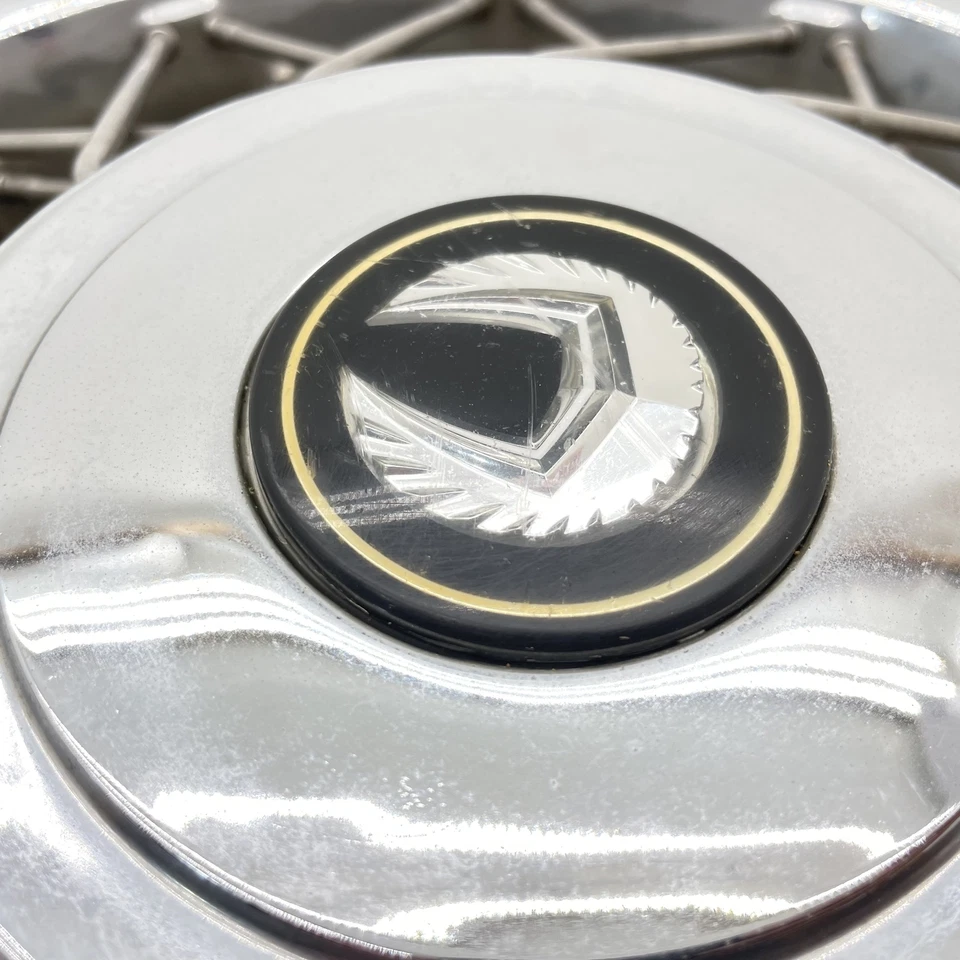 Chrysler LeBaron Mopar 1990-1995 15" radios tipo cable tapacubos cubierta de rueda W277 Foto 3 de 4