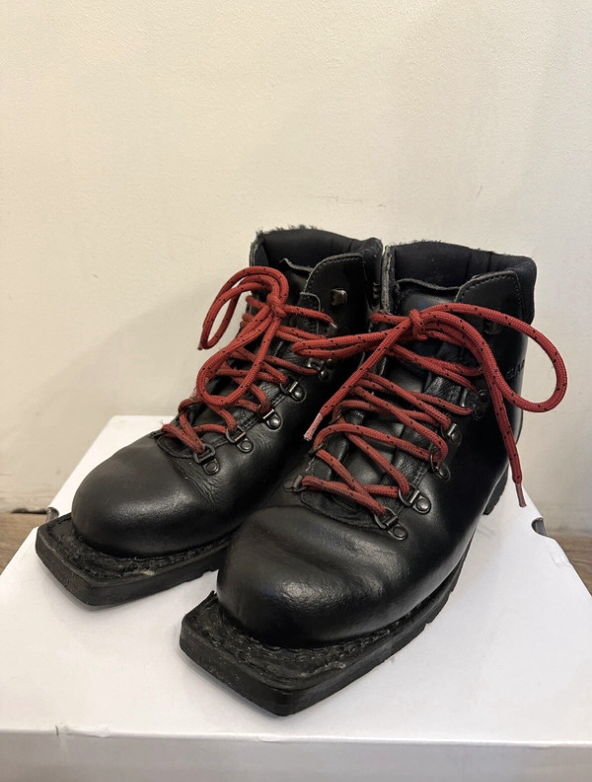 SALOMON Scarponi da trekking vintage Garmont "Tour" Telemark sci di fondo nordico (42 EUR 9 US)