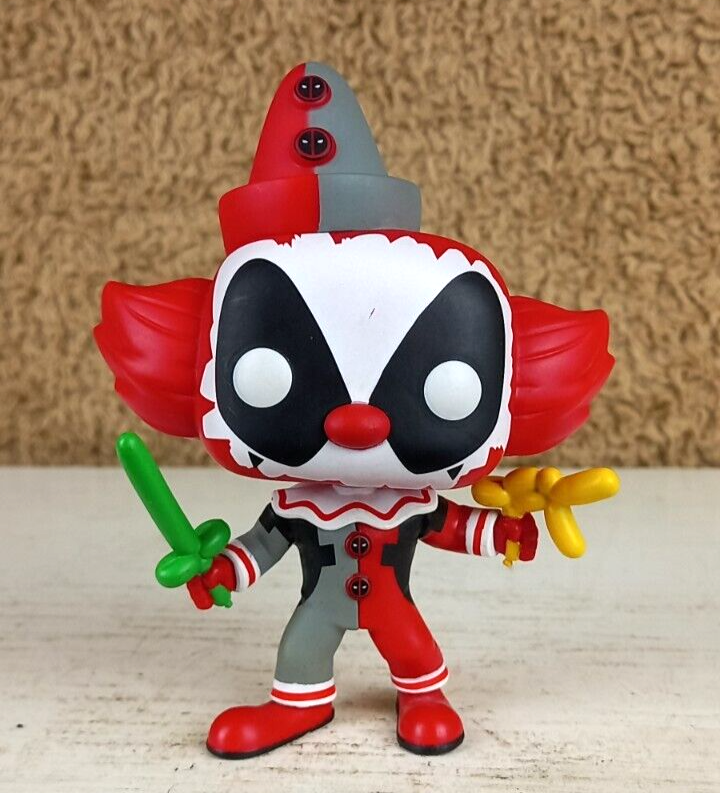 Funko POP Marvel CLOWN DEADPOOL #322 Vinyl Bobble-Head 5.25