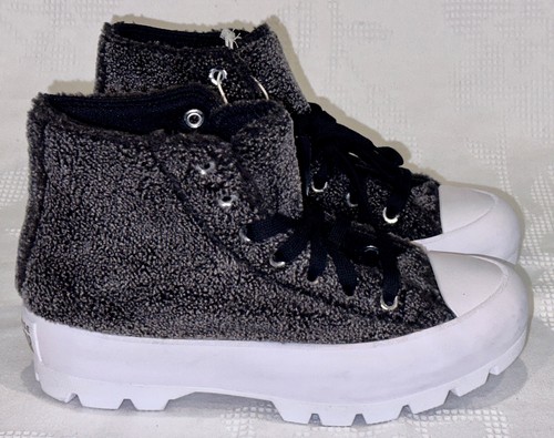 CONVERSE Chuck Taylor All Star Sherpa High Rise Platform Shoes Sneakers Womens 7 - Picture 2 of 9