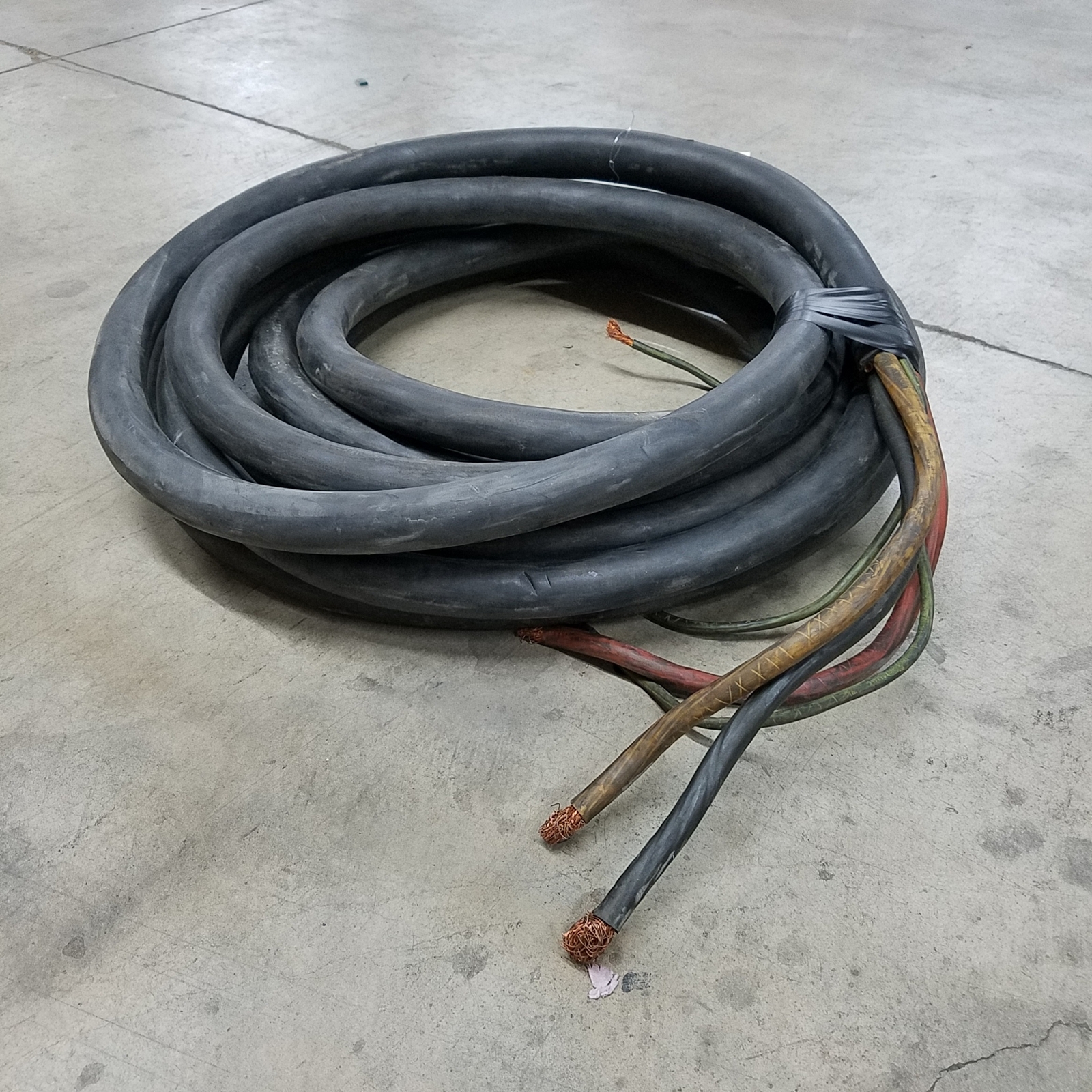 Carol 2/0 AWG 3 Conductor Type GGC VuTron Portable Power Cable, 2000V