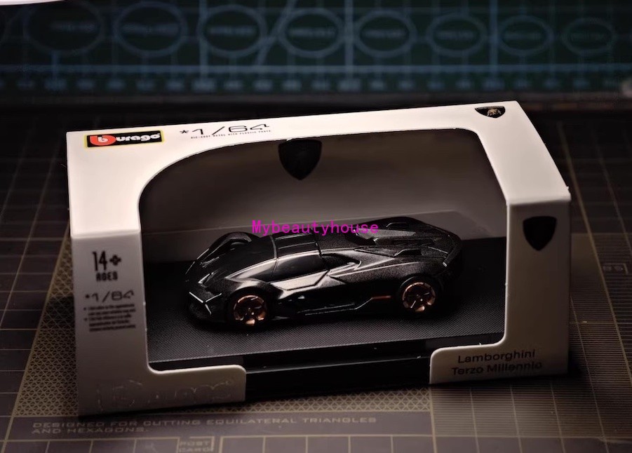Bburago 1:64 Black Terzo Millennio Sports Model Diecast Metal Car